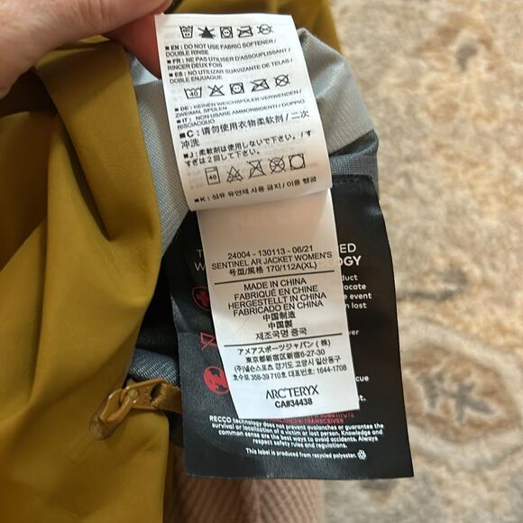 ARCTERYX Sentinel Jacket Women's XL - Picture 9 of 15